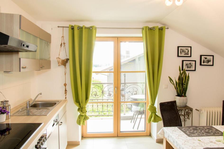 Villa Auf'M Reifnhof à Riedering Extérieur photo